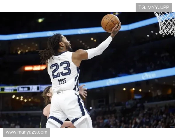 猛龙半场领先骑士13分巴恩斯表现出色米切尔状态低迷仅得8分